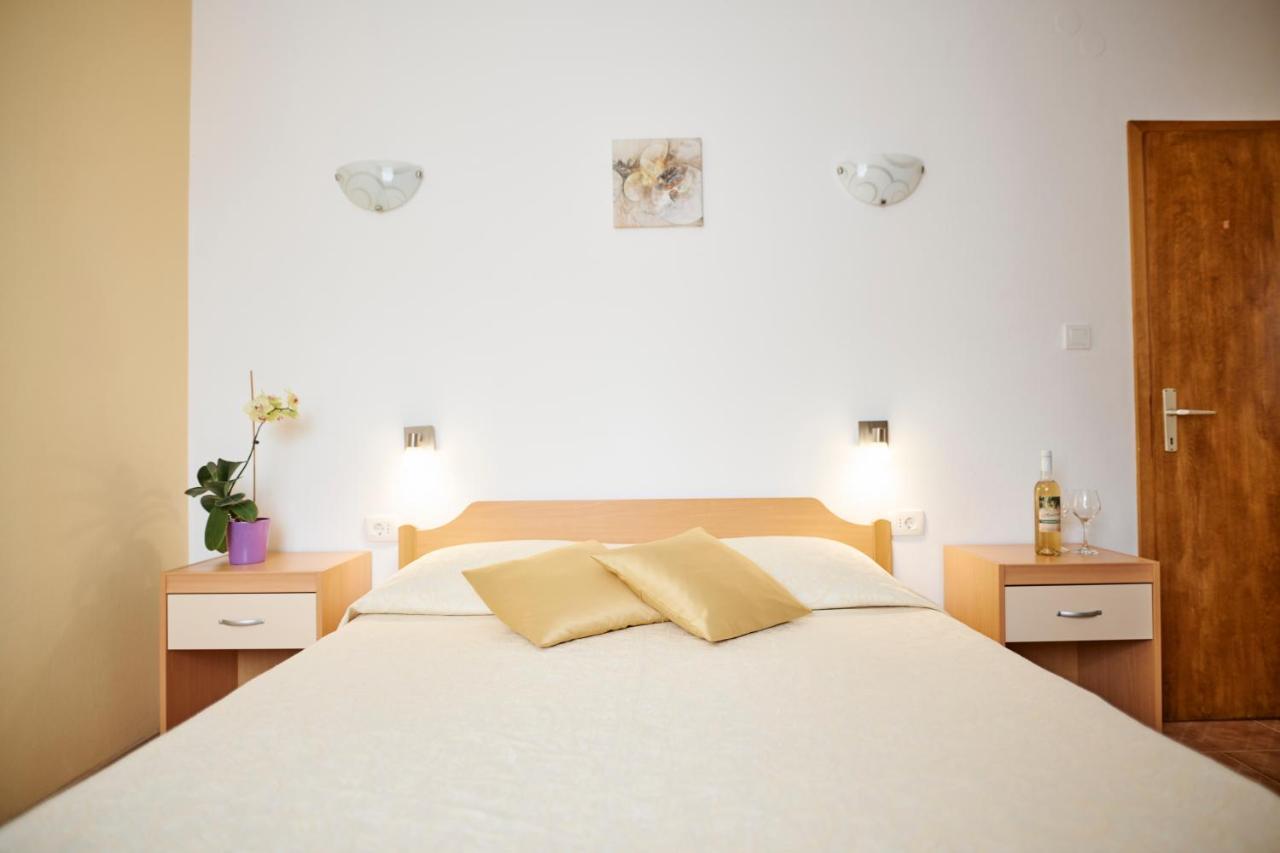 Guesthouse Villa Galovic Brsec Room photo