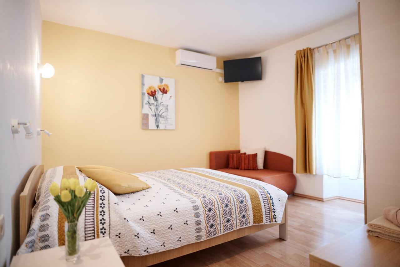 Guesthouse Villa Galovic Brsec Exterior photo