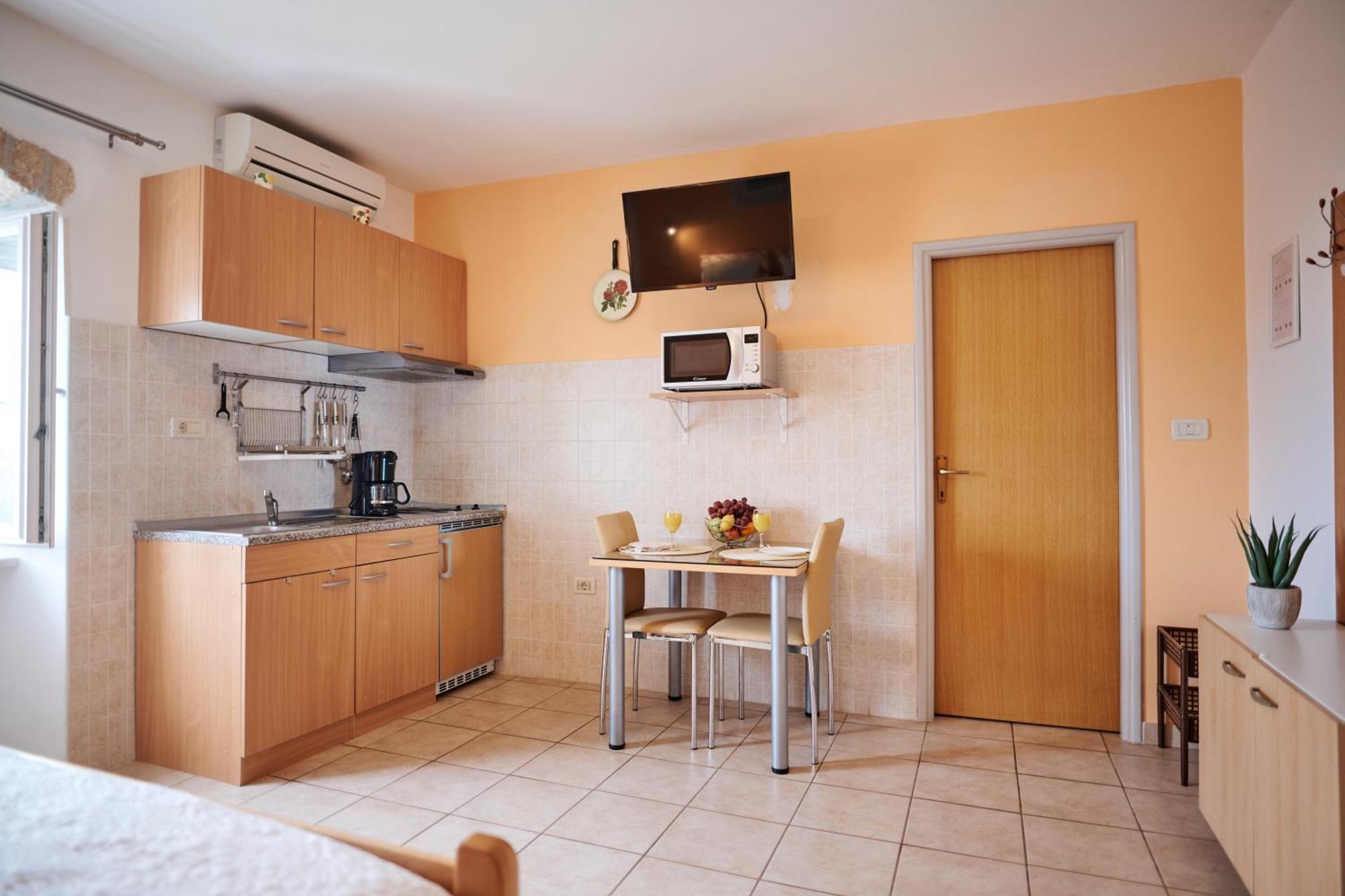 Guesthouse Villa Galovic Brsec Room photo
