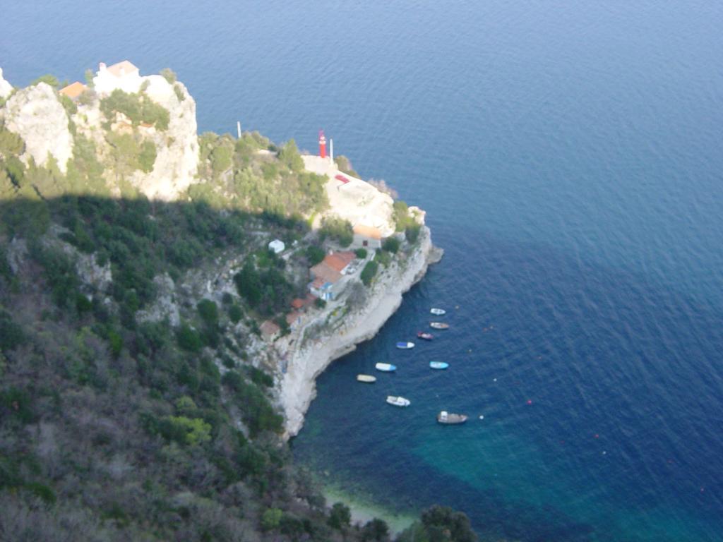Guesthouse Villa Galovic Brsec Exterior photo